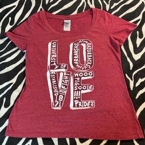 Razorback Tee by Creative Apparel Brand.  EUC!